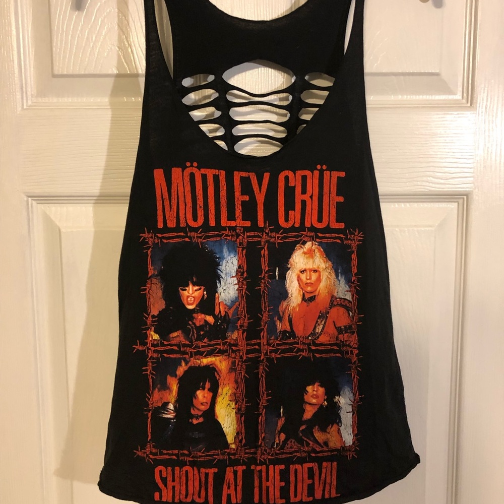Women’s Motley Crue Distressed Tank Top
